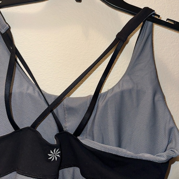 Athleta black grey activewear bra cami tank crisscross straps top M - Picture 6 of 7